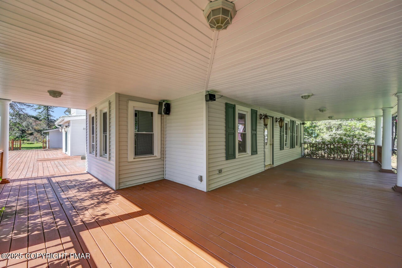 Greentown, Pennsylvania, 18426, United States, 11 Bedrooms Bedrooms, ,10 BathroomsBathrooms,Residential,Active,1963277