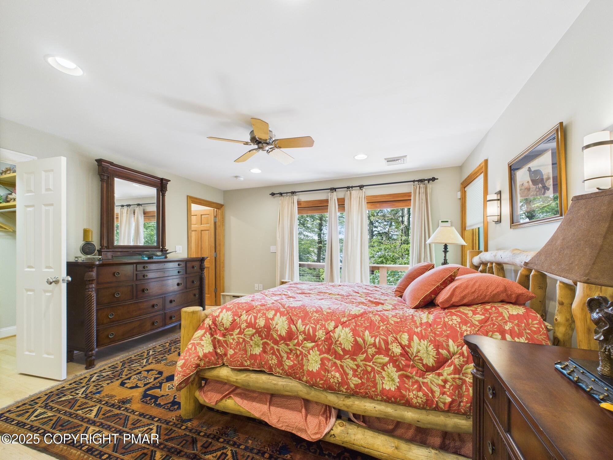 Lake Harmony, Pennsylvania, 18624, United States, 6 Bedrooms Bedrooms, ,7 BathroomsBathrooms,Residential,Active,1908137