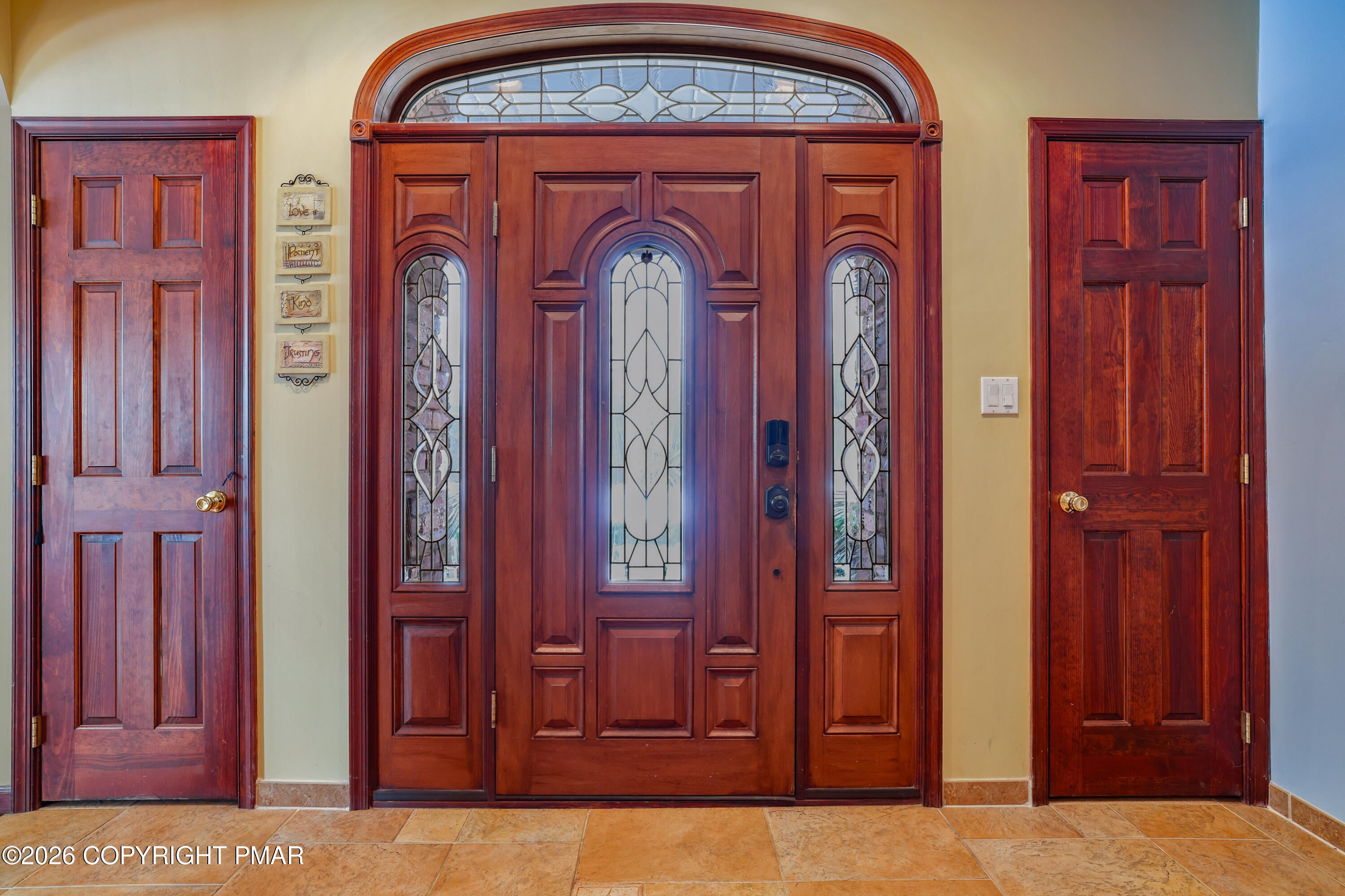 East Stroudsburg, Pennsylvania, 18302, United States, 7 Bedrooms Bedrooms, ,7 BathroomsBathrooms,Residential,Active,2007614