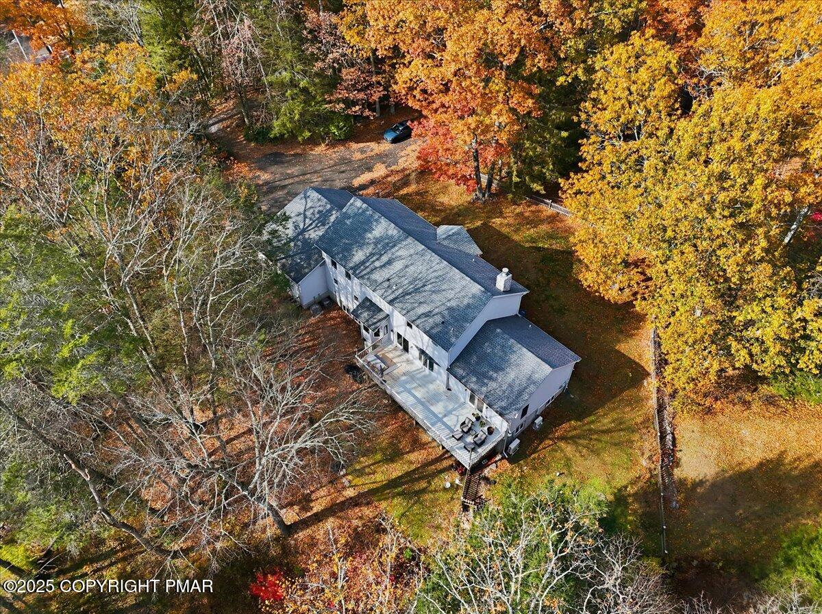 Stroudsburg, Pennsylvania, 18360, United States, 6 Bedrooms Bedrooms, ,6 BathroomsBathrooms,Residential,Active,1988438