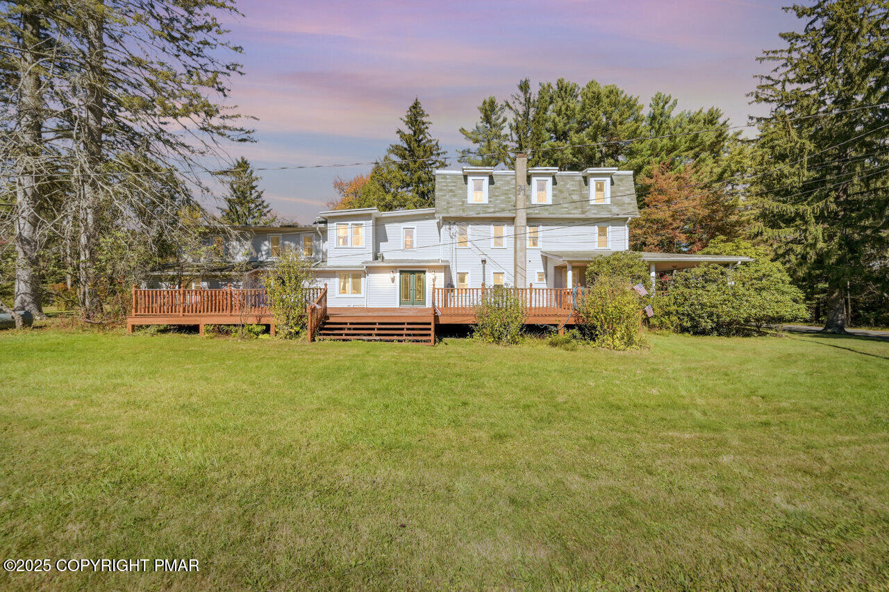 Greentown, Pennsylvania, 18426, United States, 11 Bedrooms Bedrooms, ,10 BathroomsBathrooms,Residential,Active,1963277