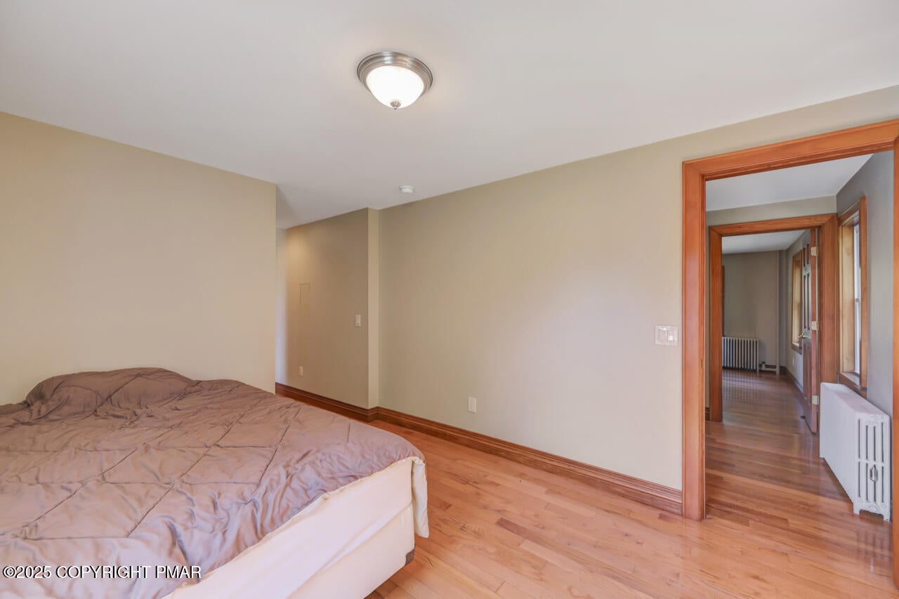 Greentown, Pennsylvania, 18426, United States, 11 Bedrooms Bedrooms, ,10 BathroomsBathrooms,Residential,Active,1963277