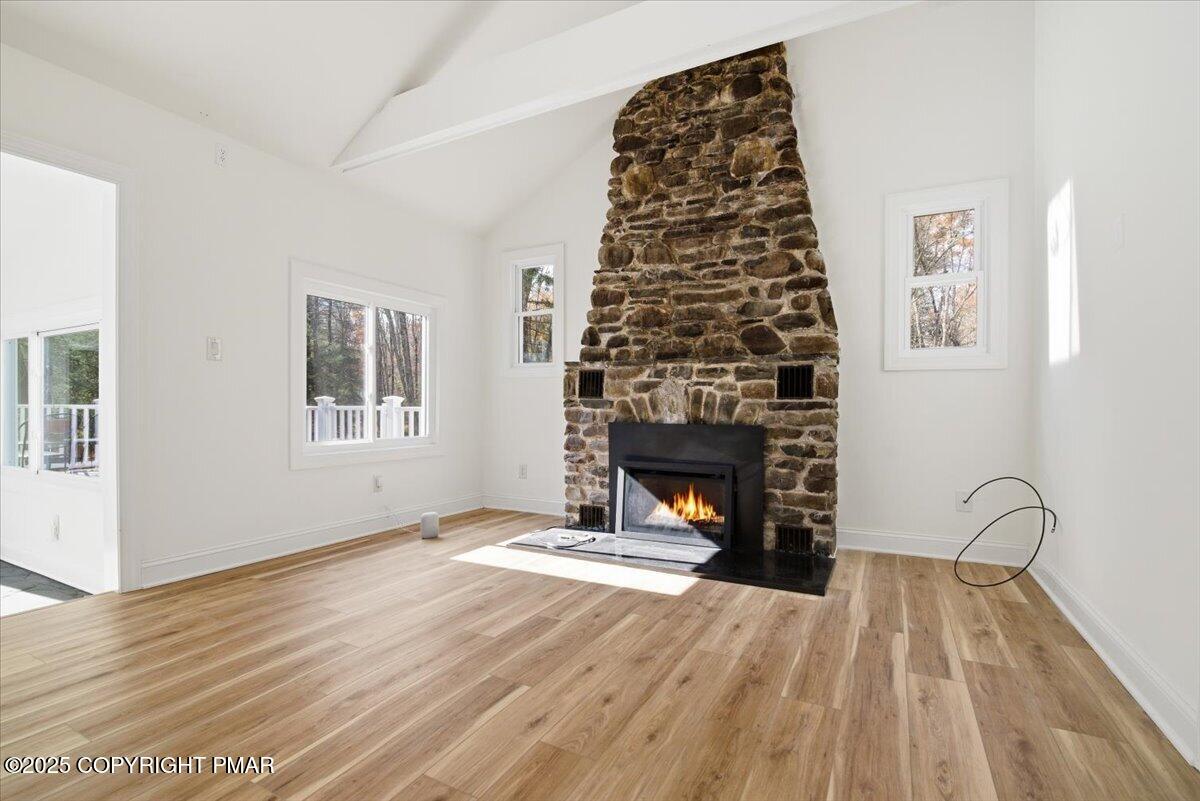 Stroudsburg, Pennsylvania, 18360, United States, 6 Bedrooms Bedrooms, ,6 BathroomsBathrooms,Residential,Active,1988438