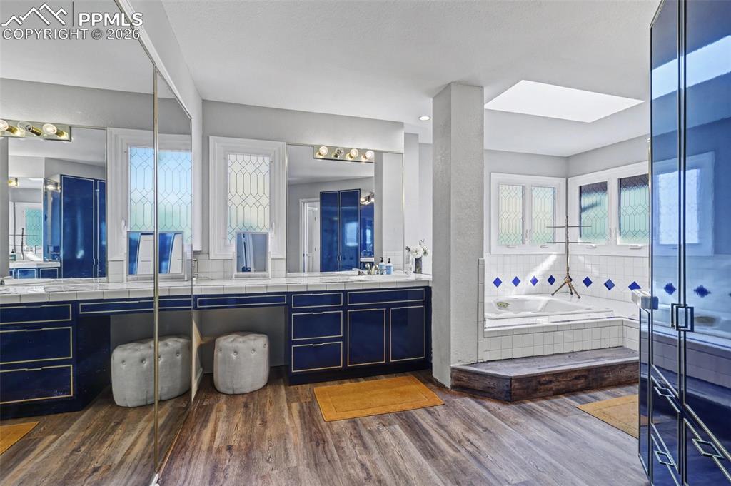 Colorado Springs, Colorado, 80906, United States, 5 Bedrooms Bedrooms, ,5 BathroomsBathrooms,Residential,Active,2014958