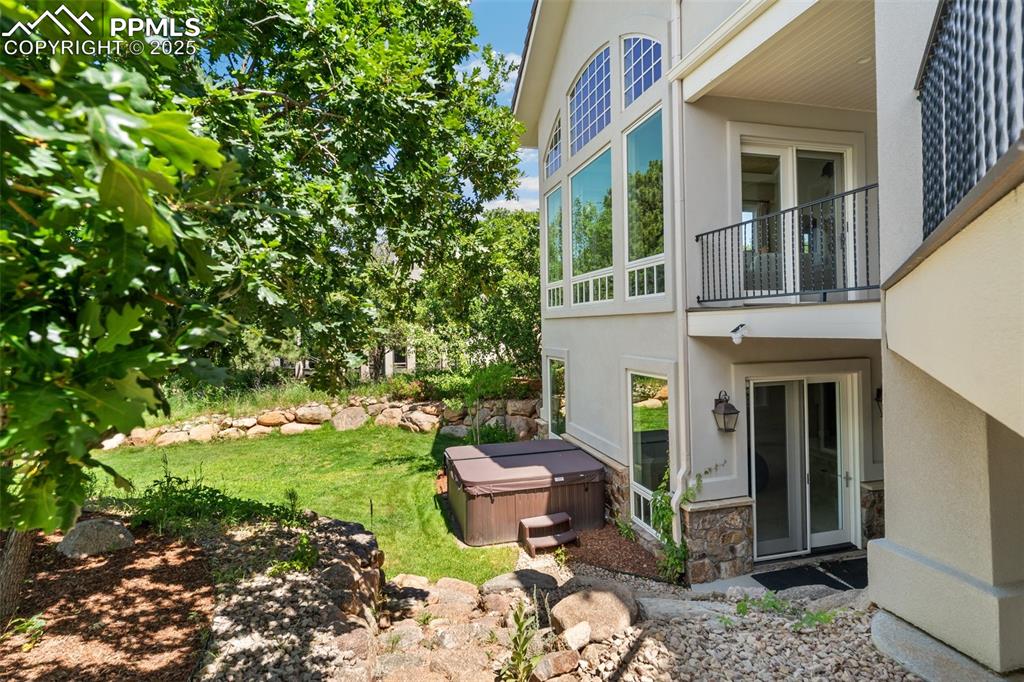 Colorado Springs, Colorado, 80906, United States, 6 Bedrooms Bedrooms, ,6 BathroomsBathrooms,Residential,Active,1880191