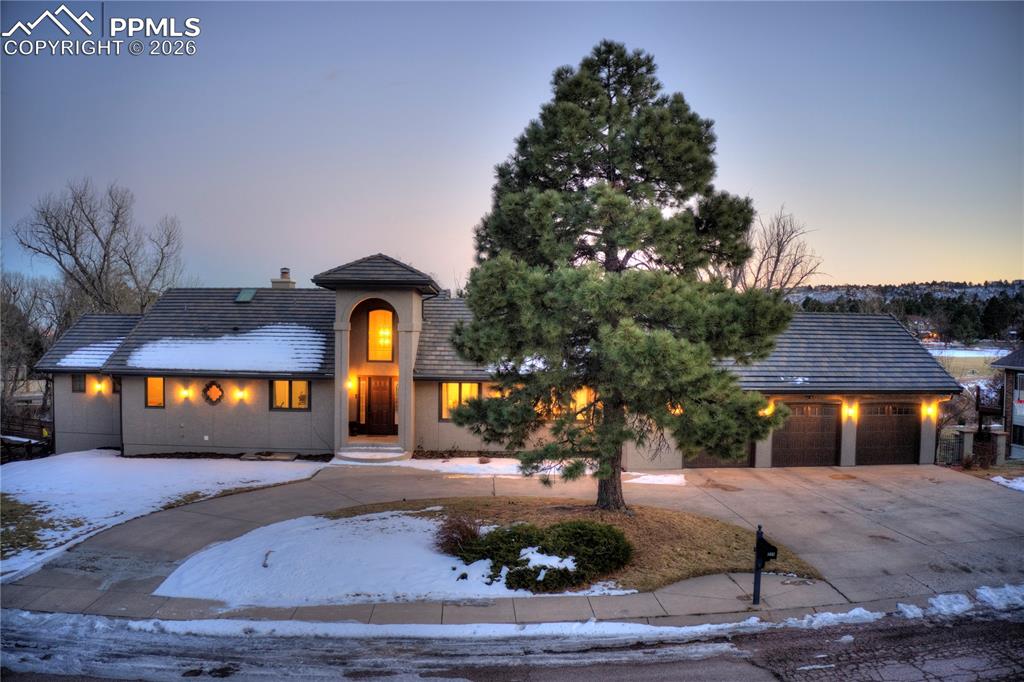 Colorado Springs, Colorado, 80906, United States, 5 Bedrooms Bedrooms, ,5 BathroomsBathrooms,Residential,Active,2014958