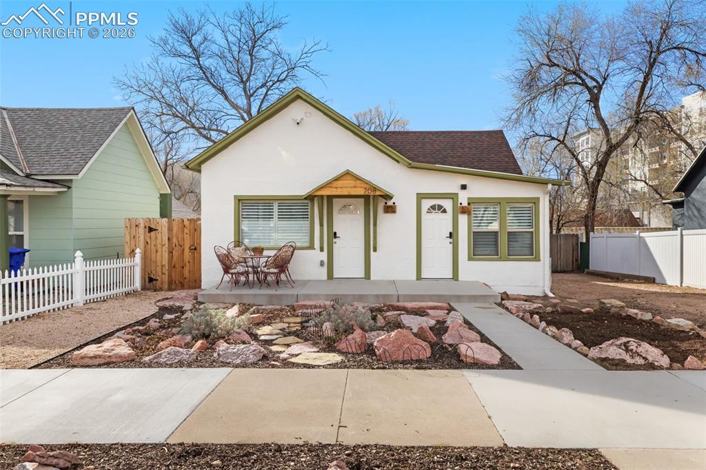 Colorado Springs, Colorado, 80903, United States, 2 Bedrooms Bedrooms, ,2 BathroomsBathrooms,Residential,Active,2045029