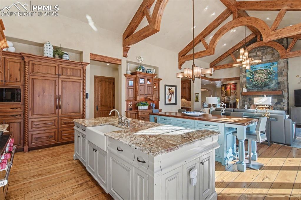 Colorado Springs, Colorado, 80906, United States, 5 Bedrooms Bedrooms, ,7 BathroomsBathrooms,Residential,Active,2017120