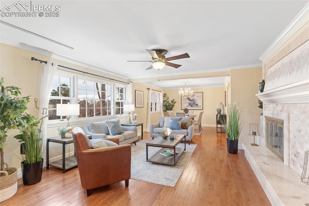 Colorado Springs, Colorado, 80906, United States, 5 Bedrooms Bedrooms, ,5 BathroomsBathrooms,Residential,Active,1998601