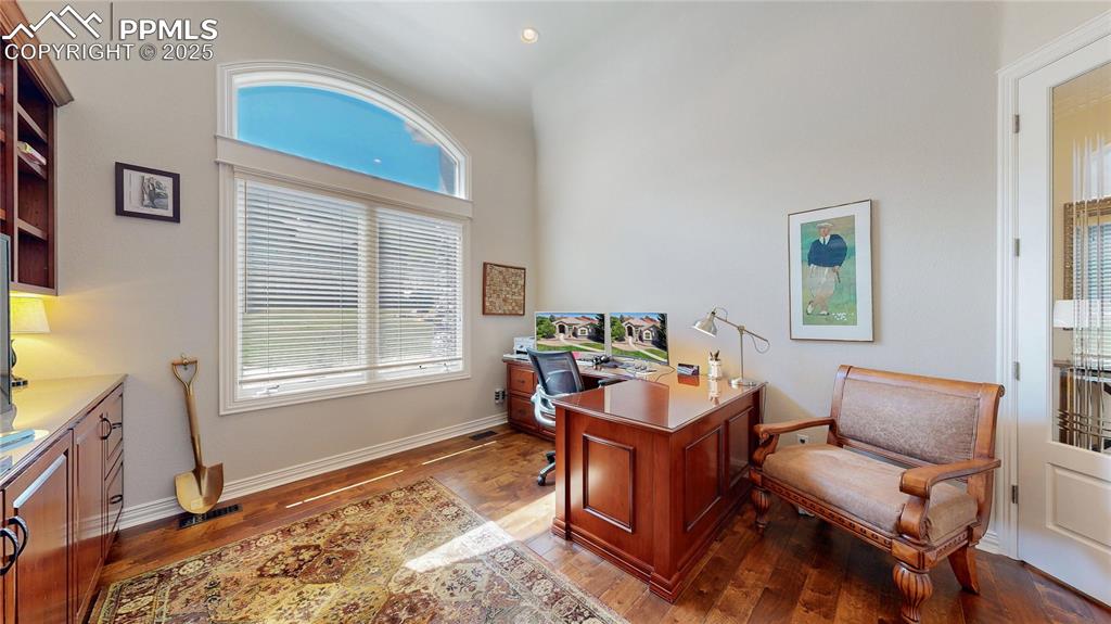 Littleton, Colorado, 80125, United States, 5 Bedrooms Bedrooms, ,4 BathroomsBathrooms,Residential,Active,1927660