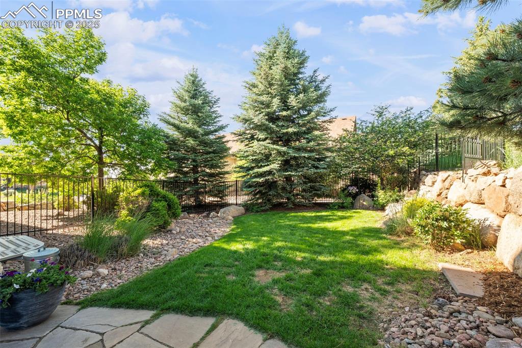 Colorado Springs, Colorado, 80906, United States, 4 Bedrooms Bedrooms, ,4 BathroomsBathrooms,Residential,Active,1914792