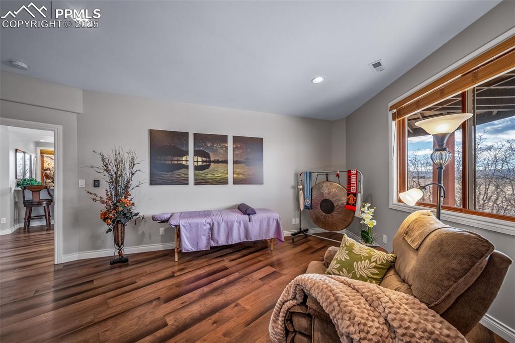 Larkspur, Colorado, 80118, United States, 4 Bedrooms Bedrooms, ,3 BathroomsBathrooms,Residential,Active,2007951