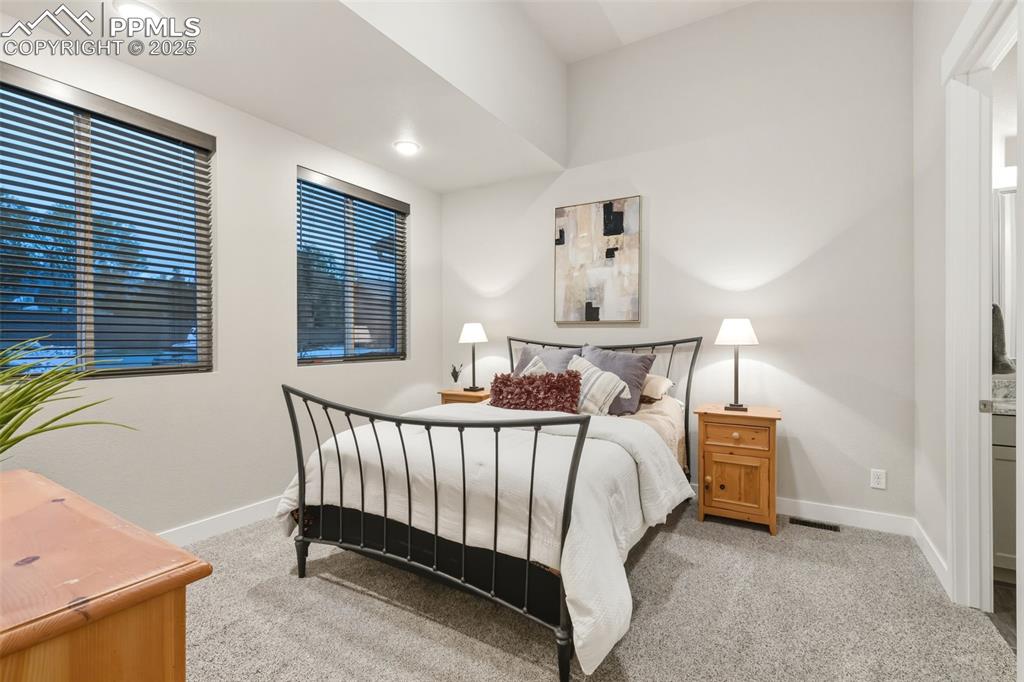 Colorado Springs, Colorado, 80904, United States, 4 Bedrooms Bedrooms, ,5 BathroomsBathrooms,Residential,Active,1992276