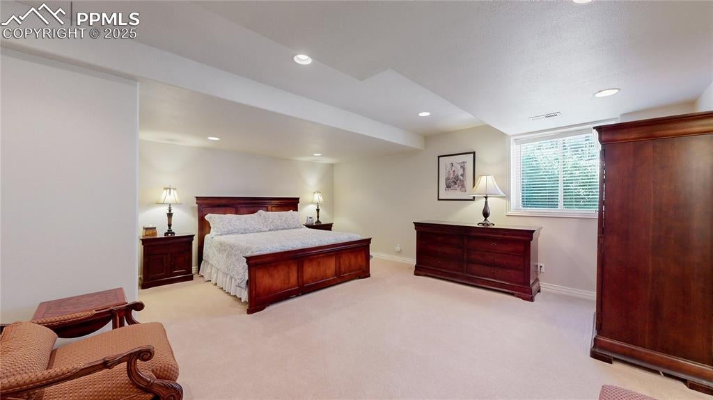 Littleton, Colorado, 80125, United States, 5 Bedrooms Bedrooms, ,4 BathroomsBathrooms,Residential,Active,1927660