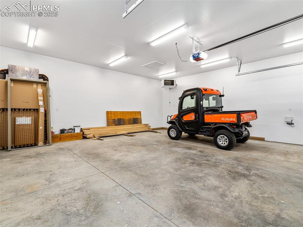 Beulah, Colorado, 81023, United States, 5 Bedrooms Bedrooms, ,5 BathroomsBathrooms,Residential,Active,1922547