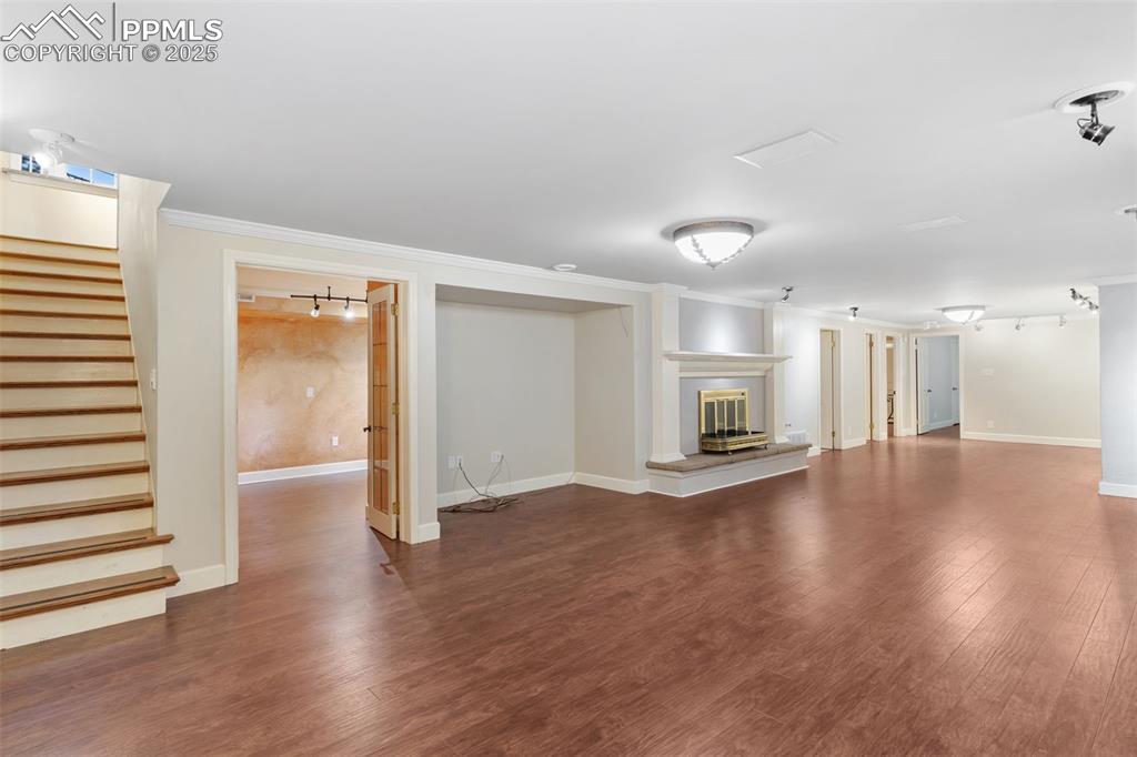 Colorado Springs, Colorado, 80906, United States, 5 Bedrooms Bedrooms, ,5 BathroomsBathrooms,Residential,Active,1998601