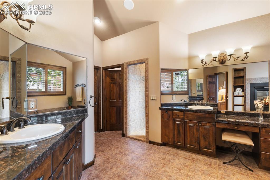 Woodland Park, Colorado, 80863, United States, 6 Bedrooms Bedrooms, ,5 BathroomsBathrooms,Residential,Active,1992273