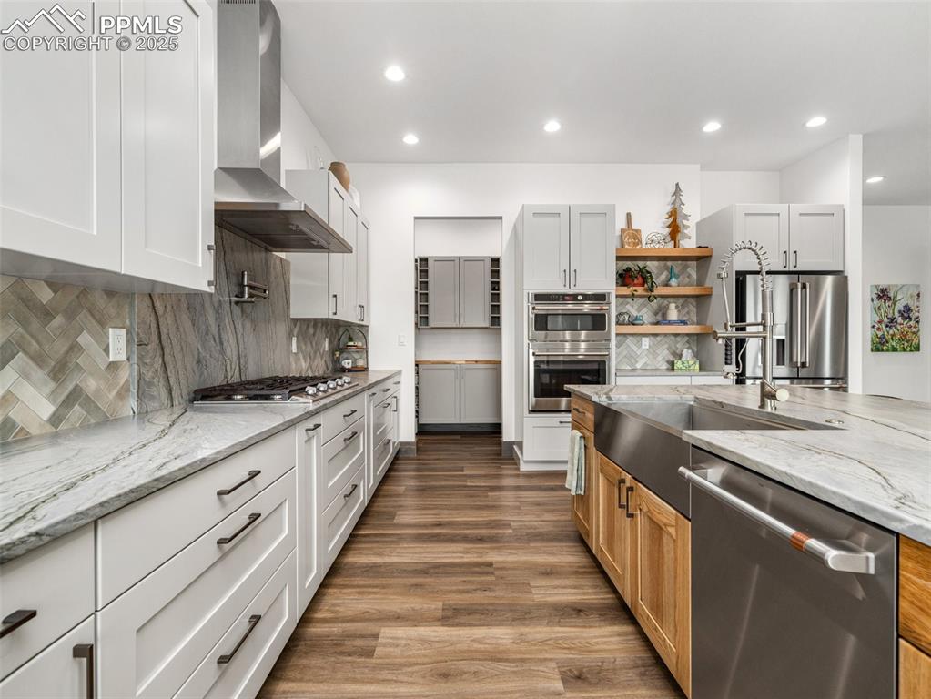 Beulah, Colorado, 81023, United States, 5 Bedrooms Bedrooms, ,5 BathroomsBathrooms,Residential,Active,1922547