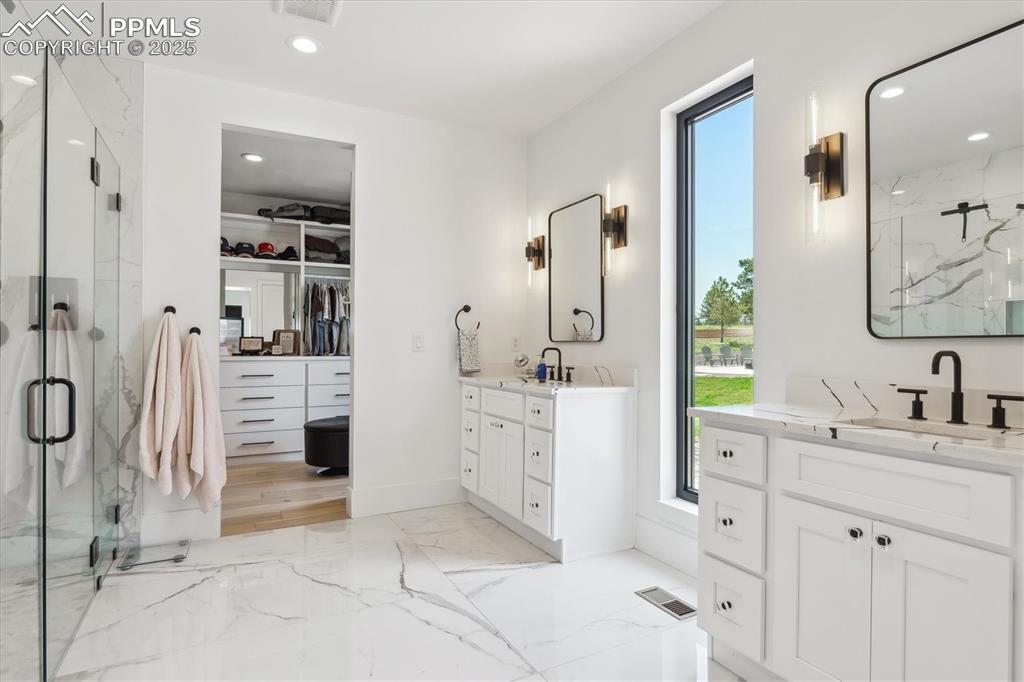 Franktown, Colorado, 80116, United States, 4 Bedrooms Bedrooms, ,5 BathroomsBathrooms,Residential,Active,1968385