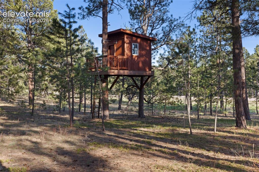 Colorado Springs, Colorado, 80908, United States, 6 Bedrooms Bedrooms, ,5 BathroomsBathrooms,Residential,Active,2045782