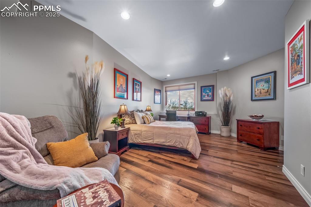 Larkspur, Colorado, 80118, United States, 4 Bedrooms Bedrooms, ,3 BathroomsBathrooms,Residential,Active,2007951