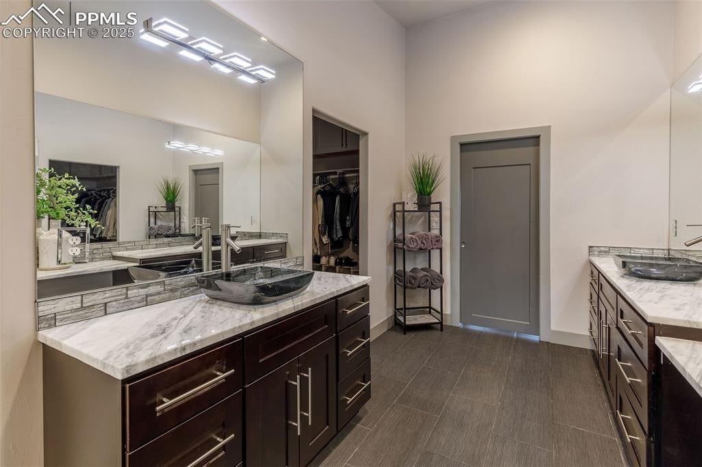 Manitou Springs, Colorado, 80829, United States, 3 Bedrooms Bedrooms, ,3 BathroomsBathrooms,Residential,Active,1992234