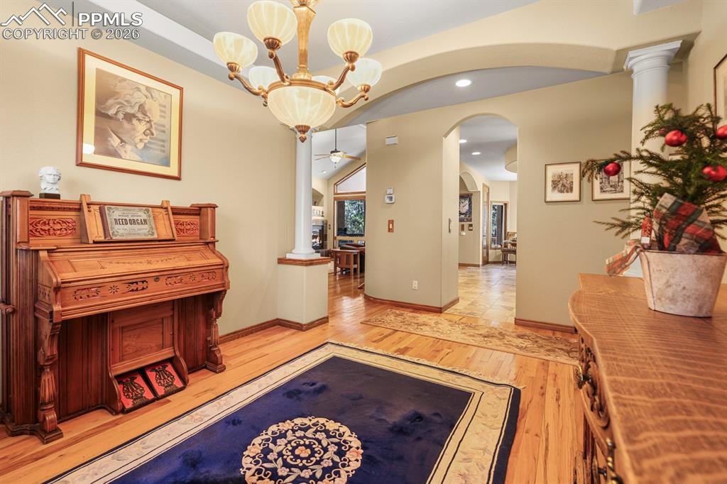 Colorado Springs, Colorado, 80908, United States, 5 Bedrooms Bedrooms, ,4 BathroomsBathrooms,Residential,Active,2014614