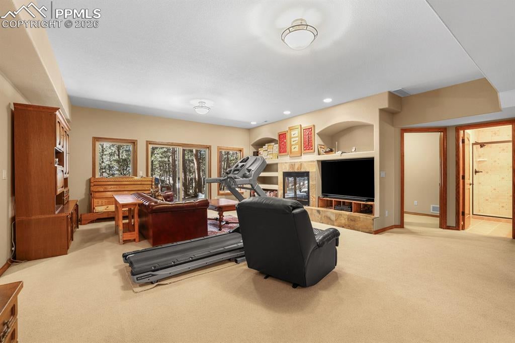 Colorado Springs, Colorado, 80908, United States, 5 Bedrooms Bedrooms, ,4 BathroomsBathrooms,Residential,Active,2014614