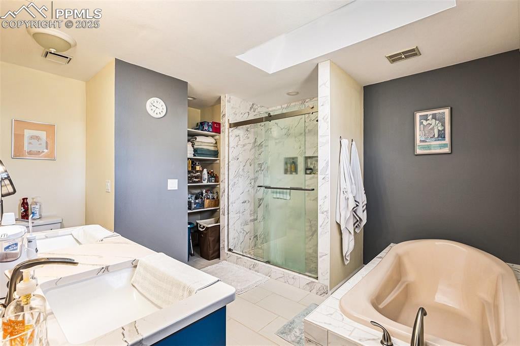 Monument, Colorado, 80132, United States, 5 Bedrooms Bedrooms, ,4 BathroomsBathrooms,Residential,Active,1941350