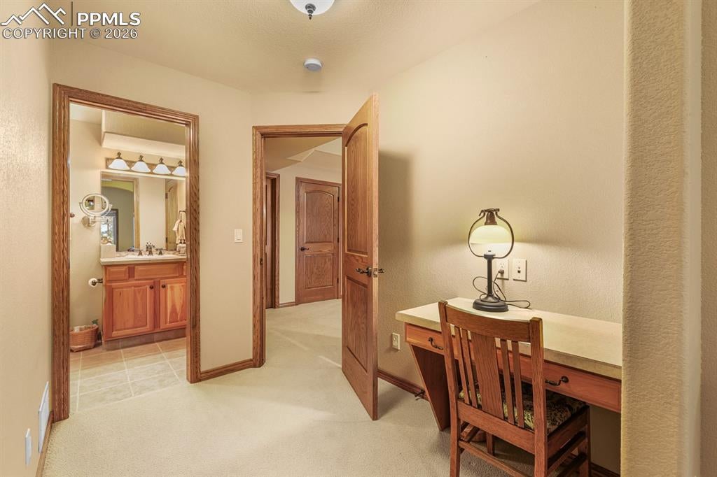 Colorado Springs, Colorado, 80908, United States, 5 Bedrooms Bedrooms, ,4 BathroomsBathrooms,Residential,Active,2014614