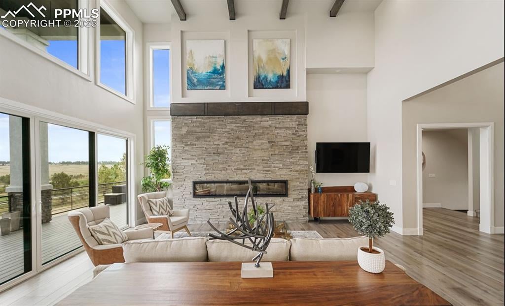 Colorado Springs, Colorado, 80908, United States, 5 Bedrooms Bedrooms, ,6 BathroomsBathrooms,Residential,Active,1936163