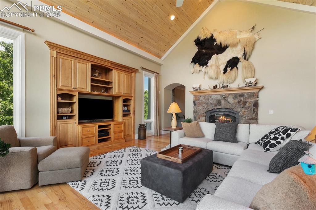 Colorado Springs, Colorado, 80906, United States, 6 Bedrooms Bedrooms, ,6 BathroomsBathrooms,Residential,Active,1880191