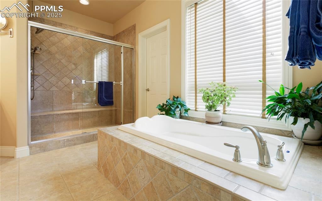 Colorado Springs, Colorado, 80918, United States, 5 Bedrooms Bedrooms, ,4 BathroomsBathrooms,Residential,Active,1909664