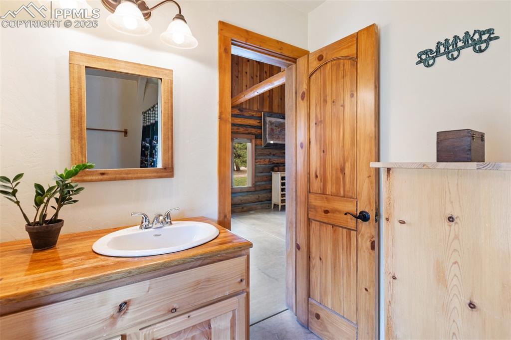 Woodland Park, Colorado, 80863, United States, 2 Bedrooms Bedrooms, ,2 BathroomsBathrooms,Residential,Active,2042677
