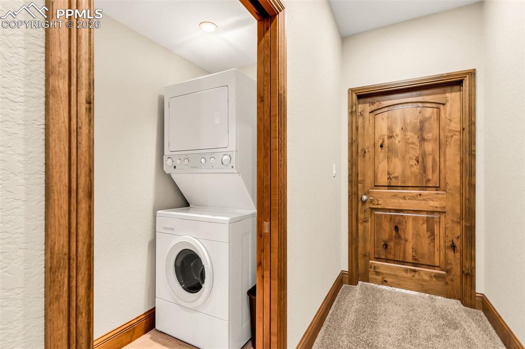 Pueblo, Colorado, 81001, United States, 4 Bedrooms Bedrooms, ,5 BathroomsBathrooms,Residential,Active,2043818
