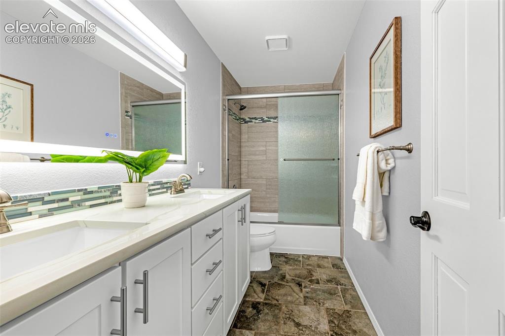 Colorado Springs, Colorado, 80919, United States, 4 Bedrooms Bedrooms, ,4 BathroomsBathrooms,Residential,Active,2052048