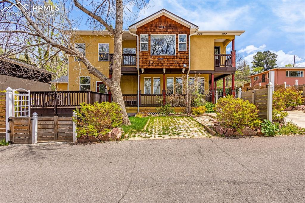 Colorado Springs, Colorado, 80904, United States, 8 Bedrooms Bedrooms, ,5 BathroomsBathrooms,Residential,Active,1810449