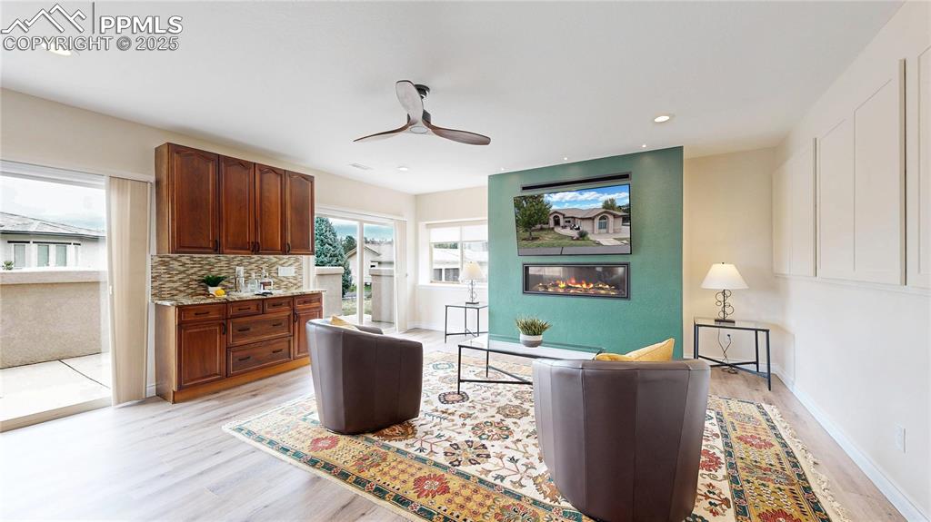 Littleton, Colorado, 80125, United States, 4 Bedrooms Bedrooms, ,4 BathroomsBathrooms,Residential,Active,1945275