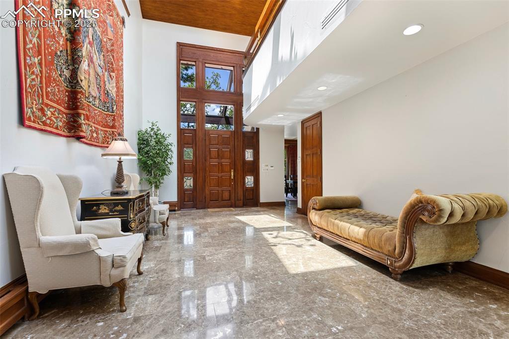 Colorado Springs, Colorado, 80906, United States, ,6 BathroomsBathrooms,Residential,Active,1823998
