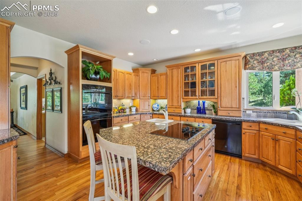 Monument, Colorado, 80132, United States, 5 Bedrooms Bedrooms, ,5 BathroomsBathrooms,Residential,Active,1953413