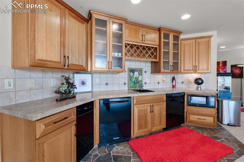 Monument, Colorado, 80132, United States, 5 Bedrooms Bedrooms, ,7 BathroomsBathrooms,Residential,Contingent,1992225