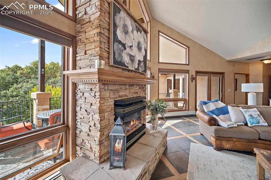 Colorado Springs, Colorado, 80908, United States, 5 Bedrooms Bedrooms, ,5 BathroomsBathrooms,Residential,Active,1954015