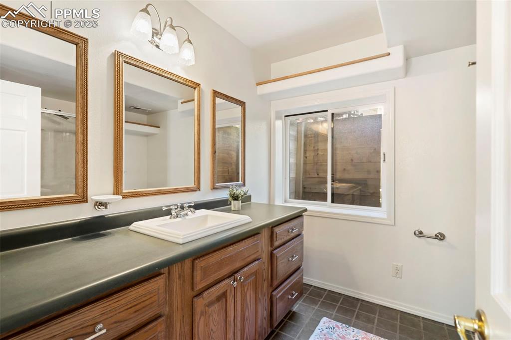 Monument, Colorado, 80132, United States, 4 Bedrooms Bedrooms, ,4 BathroomsBathrooms,Residential,Active,1992310