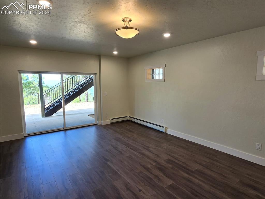 Trinidad, Colorado, 81082, United States, 4 Bedrooms Bedrooms, ,3 BathroomsBathrooms,Residential,Active,1992232