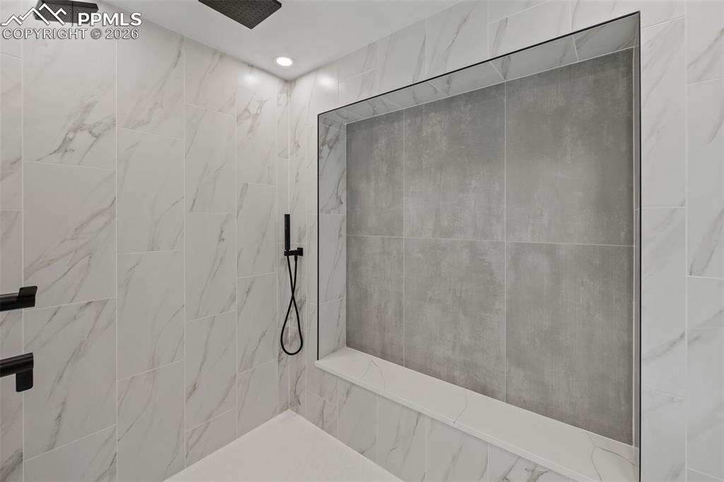 Colorado Springs, Colorado, 80908, United States, 4 Bedrooms Bedrooms, ,5 BathroomsBathrooms,Residential,Active,2014172