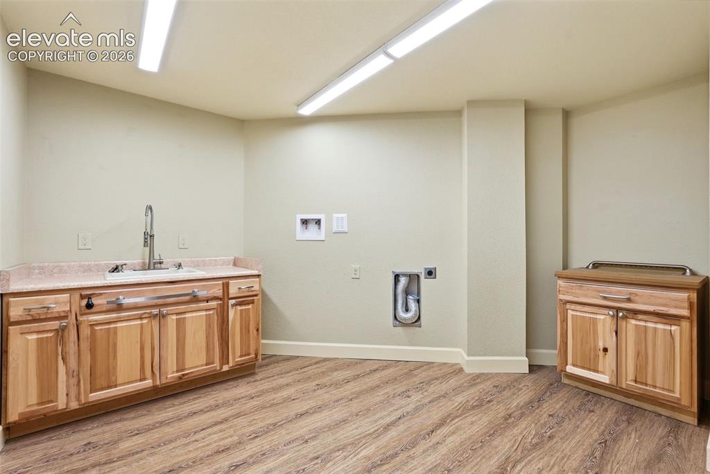 Colorado Springs, Colorado, 80906, United States, 2 Bedrooms Bedrooms, ,4 BathroomsBathrooms,Residential,Active,2052139