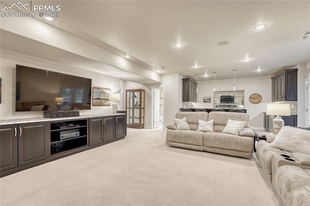 Colorado Springs, Colorado, 80908, United States, ,5 BathroomsBathrooms,Residential,Active,1831816