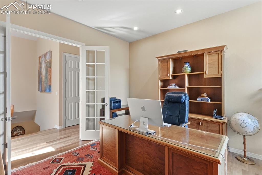 Colorado Springs, Colorado, 80906, United States, 4 Bedrooms Bedrooms, ,3 BathroomsBathrooms,Residential,Active,2045402