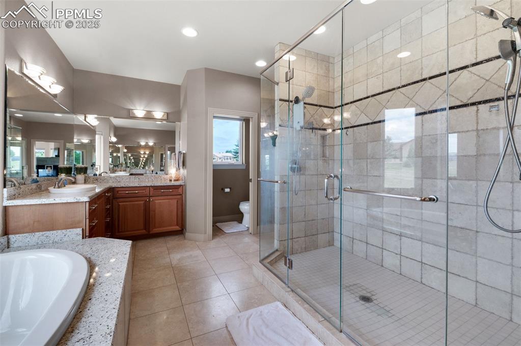 Monument, Colorado, 80132, United States, 5 Bedrooms Bedrooms, ,7 BathroomsBathrooms,Residential,Contingent,1992225