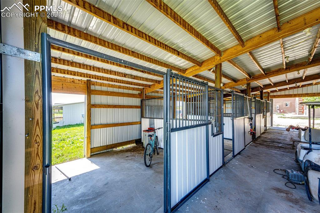 Elbert, Colorado, 80106, United States, 6 Bedrooms Bedrooms, ,7 BathroomsBathrooms,Residential,Active,1952758